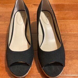 Bandolino Black Peep-Toe Espadrille Wedge Women's 8